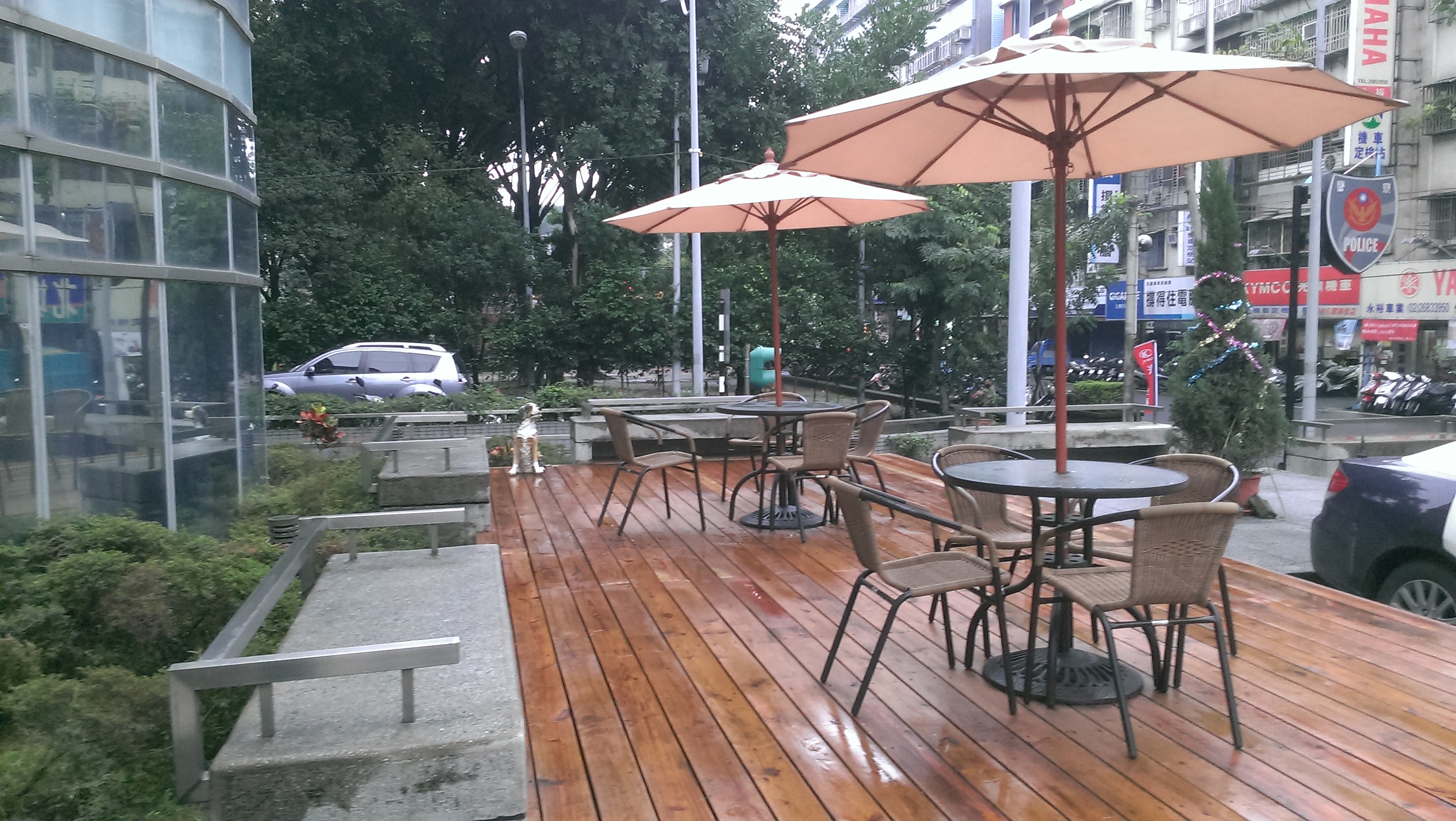 沙崙派出所咖啡座遠照